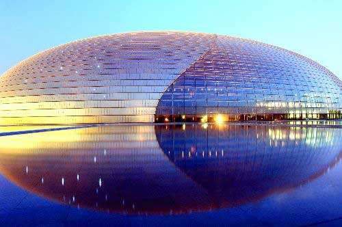 球墨鑄鐵井蓋一般分為圓形和方形。